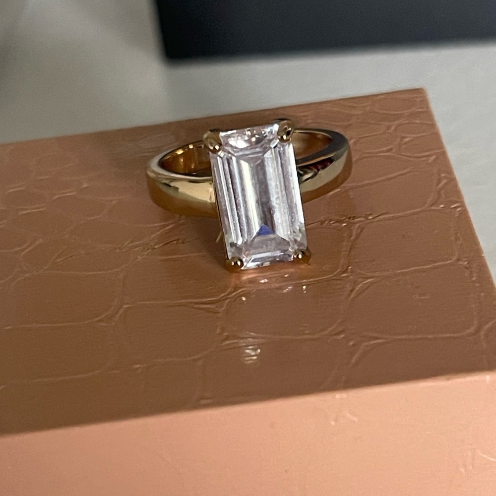 Outstanding  Gold Ring